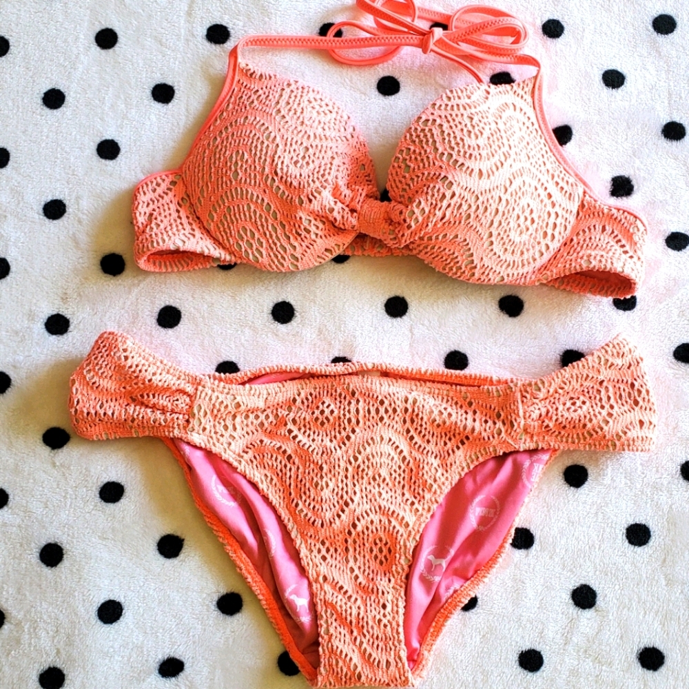 VS Pink Crochet Bikini 👙 Size S